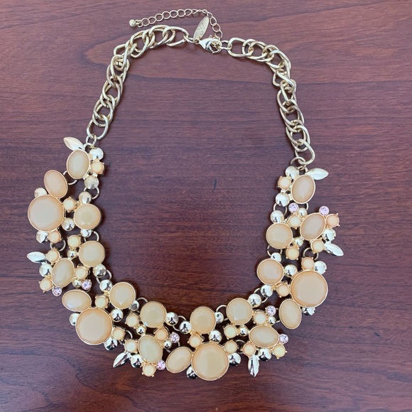 NWOT Gold Tone Yellow & Amber Gold Tone Statement Necklace - Picture 3 of 3